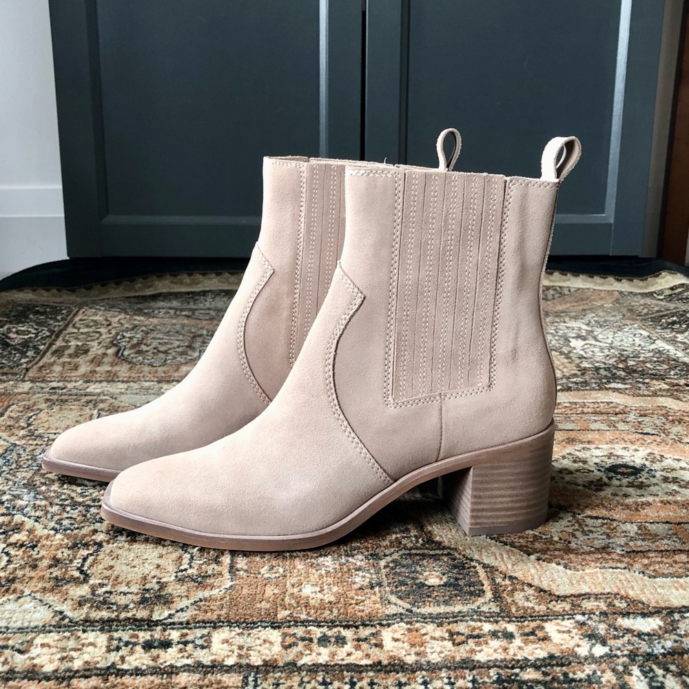 Dolce Vita Suede Beige Ankle Booties Size 10